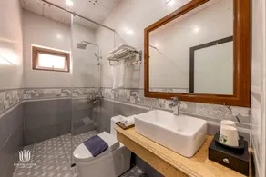 Tam Coc Center Luxury Hotel & Villa - Image 2