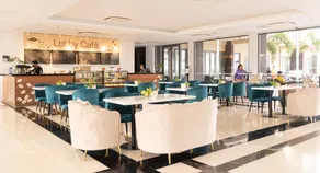 Awesome Hotel - Image 3