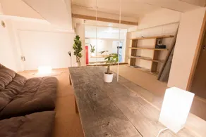 plumhostel - Image 2