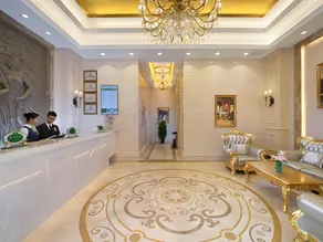 Vienna Hotel Shenzhen Airport Gushu Metro Station - Image 2