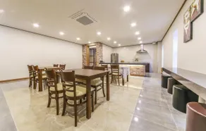 H  Hotel - Image 3
