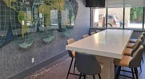 Comfort Hotel Vancouver Airport - Image 4