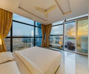 Hotel Sapphire Premium Hotel & Suite - Image 2