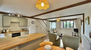 Wisteria Cottage - Image 3