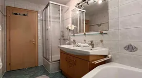 Apart Sebastian - Image 2