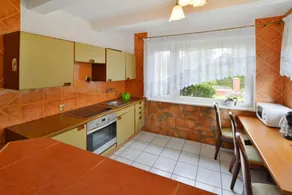 Spacious cottage, idyllic right on the lake, Spore - Image 4