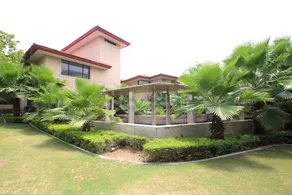 The Woods Hotel - Image 4