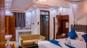 The Grand Brystal Hotel - Image 4