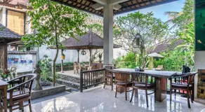 Sari Bamboo Bungalows - Image 2