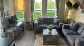 Mikas Ferienhaus mit Flussblick - Image 2