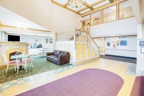 Super 8 by Wyndham Brooklyn - Image 2
