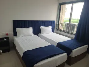 SunRay Serviced Apt -Airport  Ulwe ,Navi Mumbai - Image 2