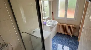 Maison Indépendante CHELLES , Paris Disney Proche JO 2024 Vaires sur Marne est a 10 minutes de Chelles des épreuves Olympique de canoé kayac 2 chambres - Image 2
