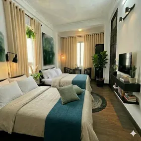 Muse Riverside Hotel - Image 2