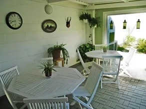 Pebble Stone House Bed & Breakfast - Image 4