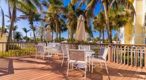Tranquil Condo Walk to Beach - Image 5