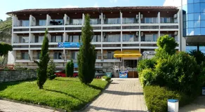 Family Hotel Balchik - Image 5
