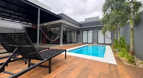 Casa em Foz do Iguaçu com piscina, churrasqueira e ar-condicionado em todos os cômodos - Image 2