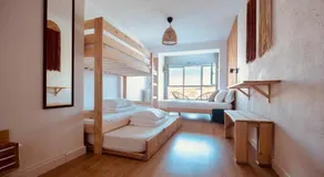 Boogalow Hostel - Image 2