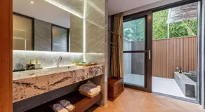 Jade Peak Hot Spring Villa - Image 5
