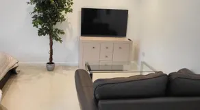 Beautiful One Bed Studio Flat - Dog Friendly - Image 3