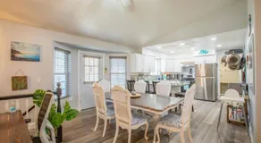 Hawaiian Surfer Haven - Family Stay Near Slopes - Image 3