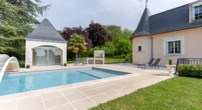 Le Manoir 1977 - Image 2