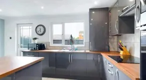 Woods view, central thornaby - Image 5