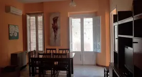 Piso romantico y espacioso - Image 2