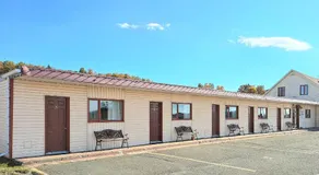Motel Au Soleil couchant - Image 4