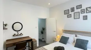 Montague Apartment-Spacious, Central & Free Parking - Image 4