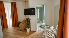 AquaMar Bed and Breakfast - Image 4