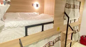 12H Hostel - Image 3