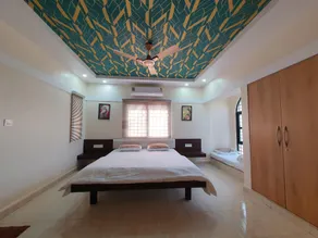 It's a home away from home - Image 2