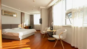Weikang Soho Business Hotel - Image 2