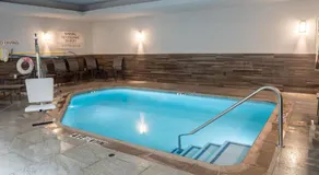 Fairfield Inn & Suites Denton - Image 3