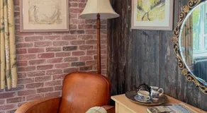The Cholmondeley Arms - Image 2