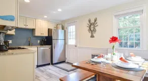 Quintessential Cape directly on the Cape Cod Rail Dog Friendly - Image 3