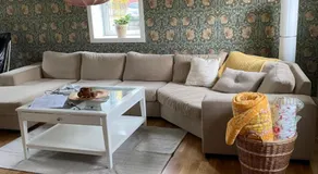 Ruth & Iris Farmhouse - Image 3