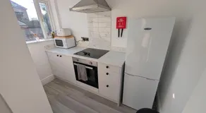 Entire Home in Denton - Image 5