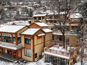 Zizai Guangwu Mountain Holiday Homestay - Image 5