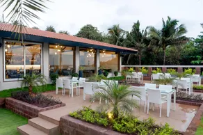 Westbay Resort & Spa - Image 4
