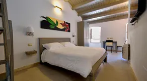 ZENITH Rooms - Image 4