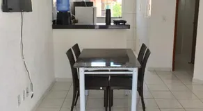 Beverly Hills Flat - Image 5