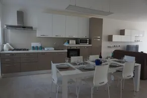 3 bedroom apartment with use of pool - Image 4