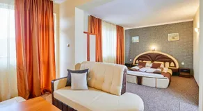 Peneka Hotel - Image 2