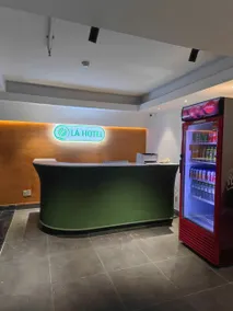 LA HOTEL NGUYEN VAN DUNG - Image 2