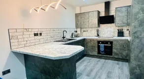 Under New Top Rated Management I Stylish 2BR Apartments I Central Hub I Free Parking I Work Ready Amenities - Image 5