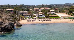 Sea View Suites & Holiday Homes - Plaka Beach Resort - Image 4