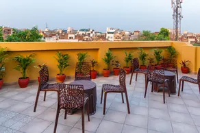 Hotel Golden Stay - Image 4